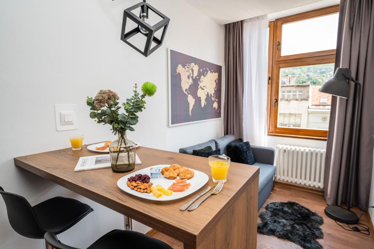 Modern And Bright Apartments - Main Street Сараєво Екстер'єр фото