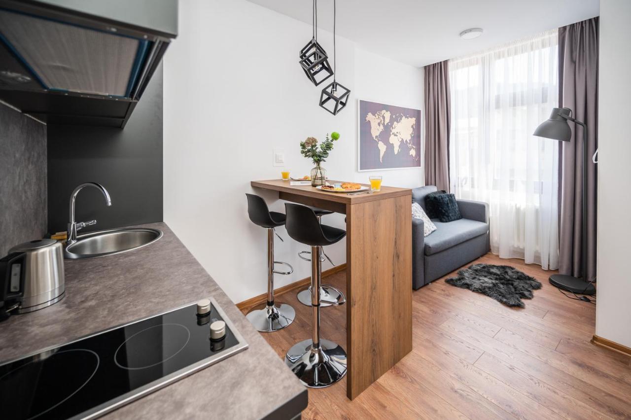 Modern And Bright Apartments - Main Street Сараєво Екстер'єр фото
